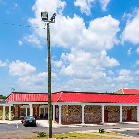 Orangeburg Inn & Suites Kültér fotó