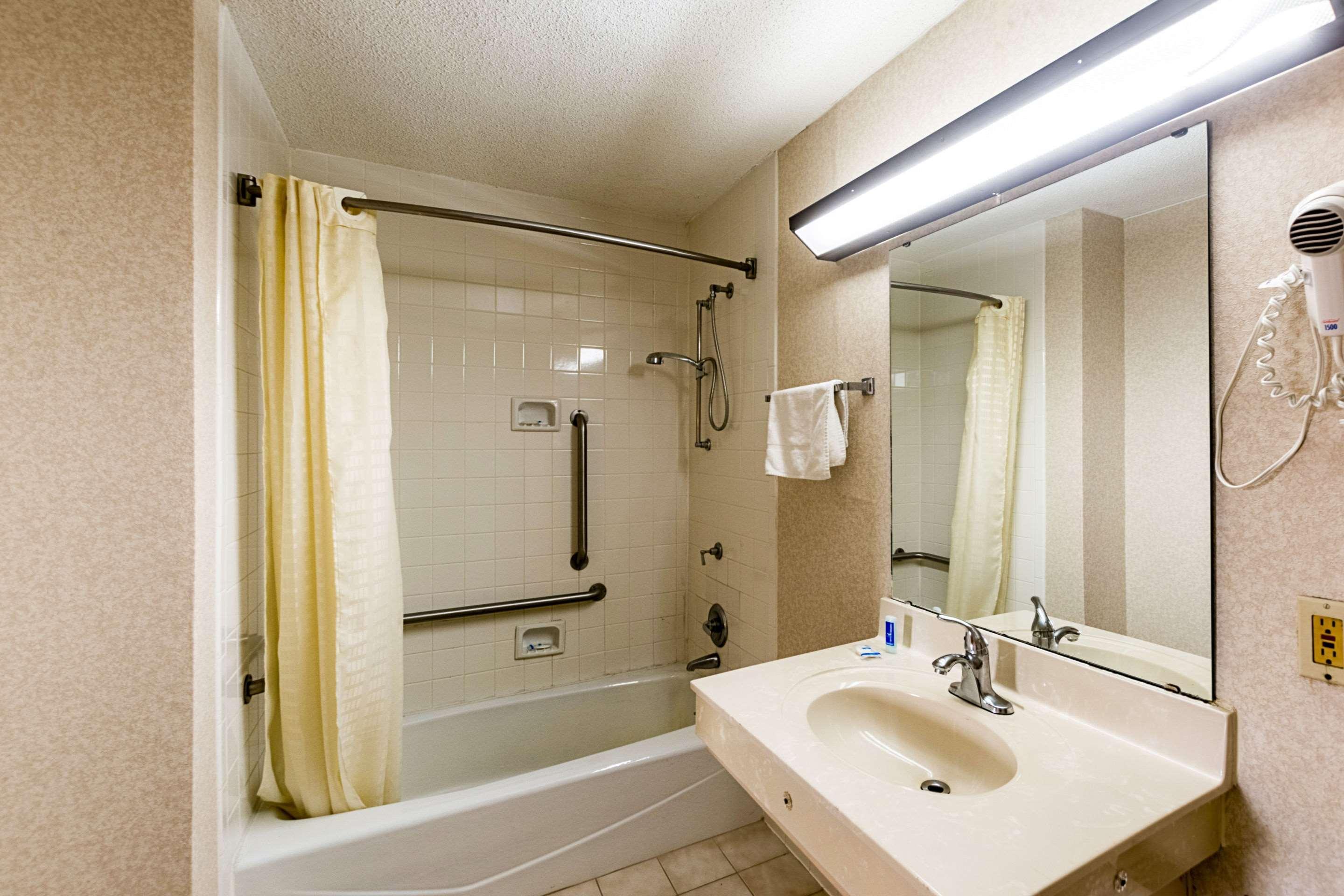 Orangeburg Inn & Suites Kültér fotó