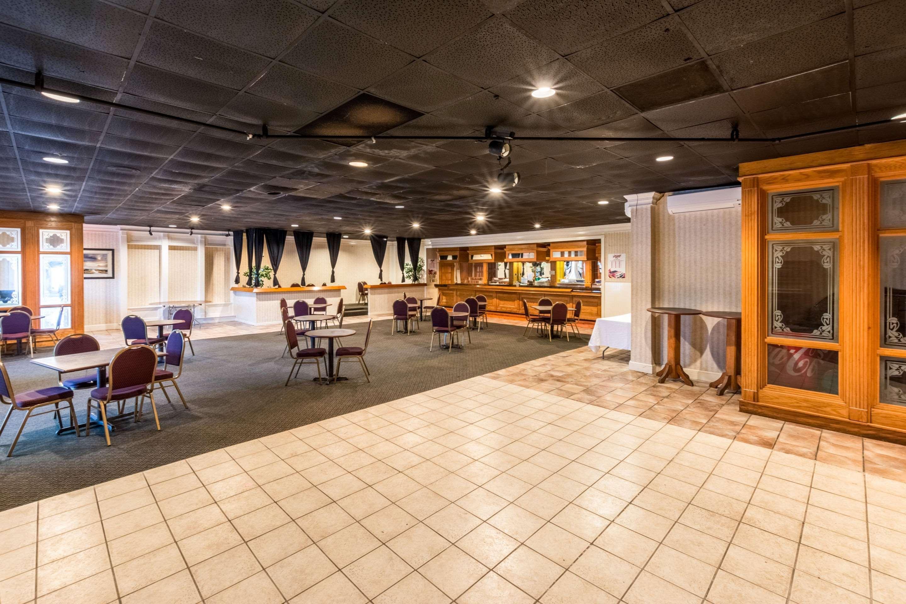 Orangeburg Inn & Suites Kültér fotó