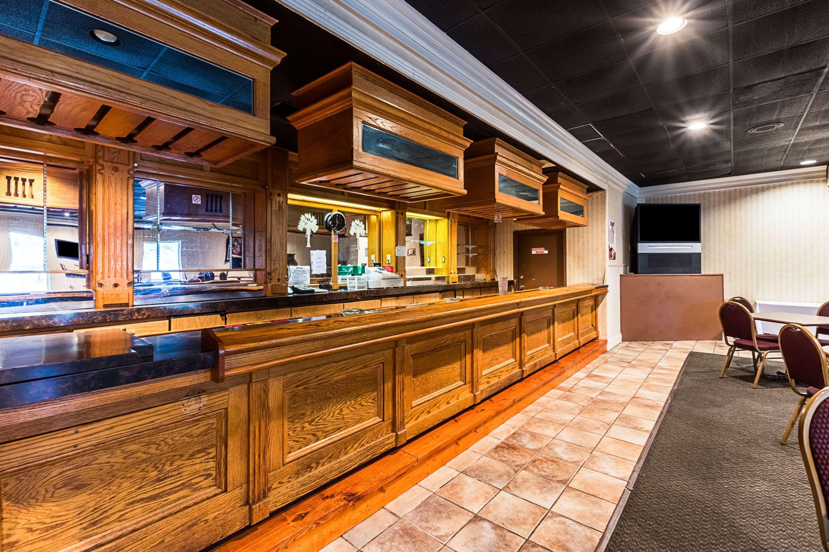 Orangeburg Inn & Suites Kültér fotó