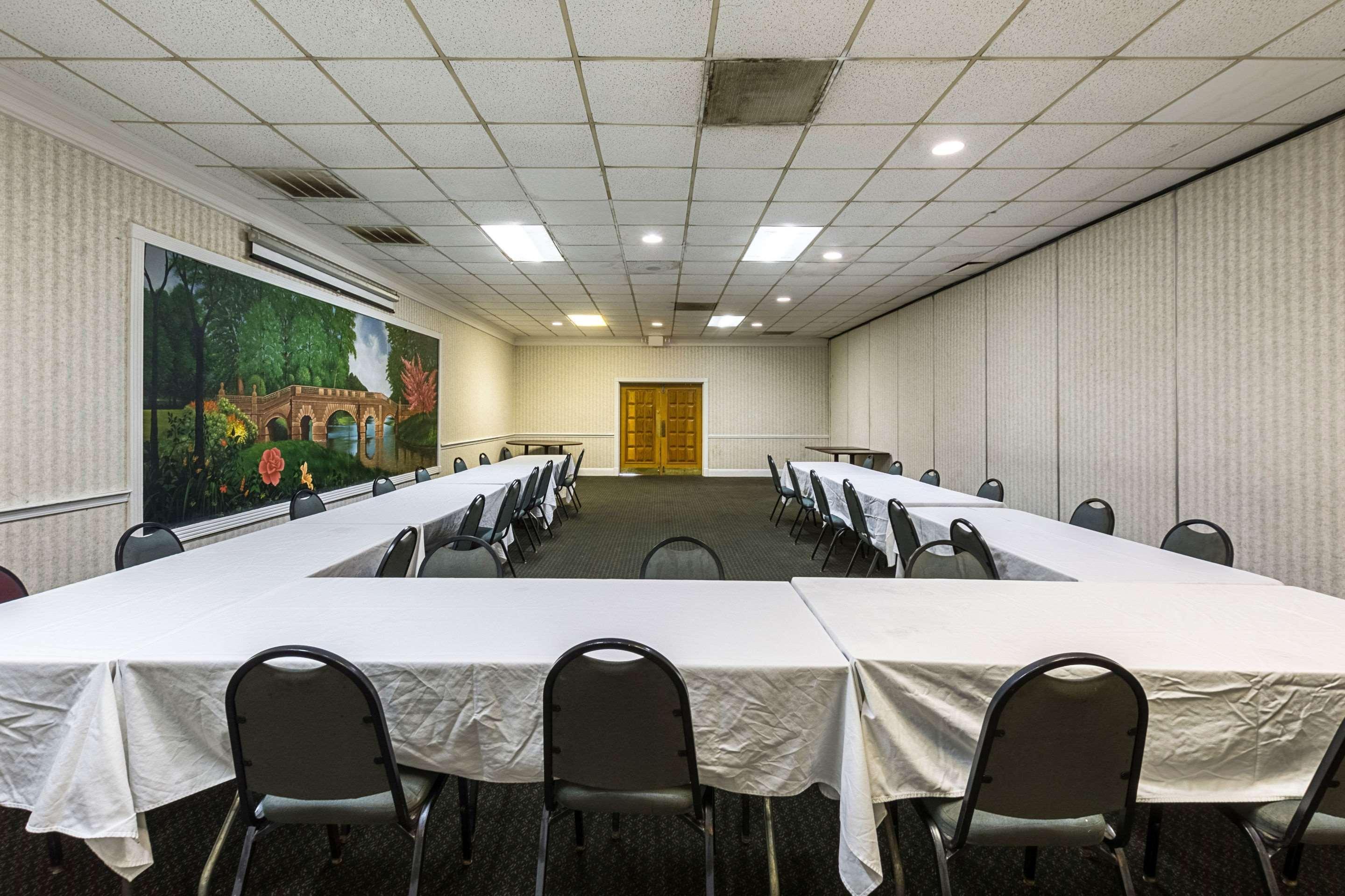 Orangeburg Inn & Suites Kültér fotó