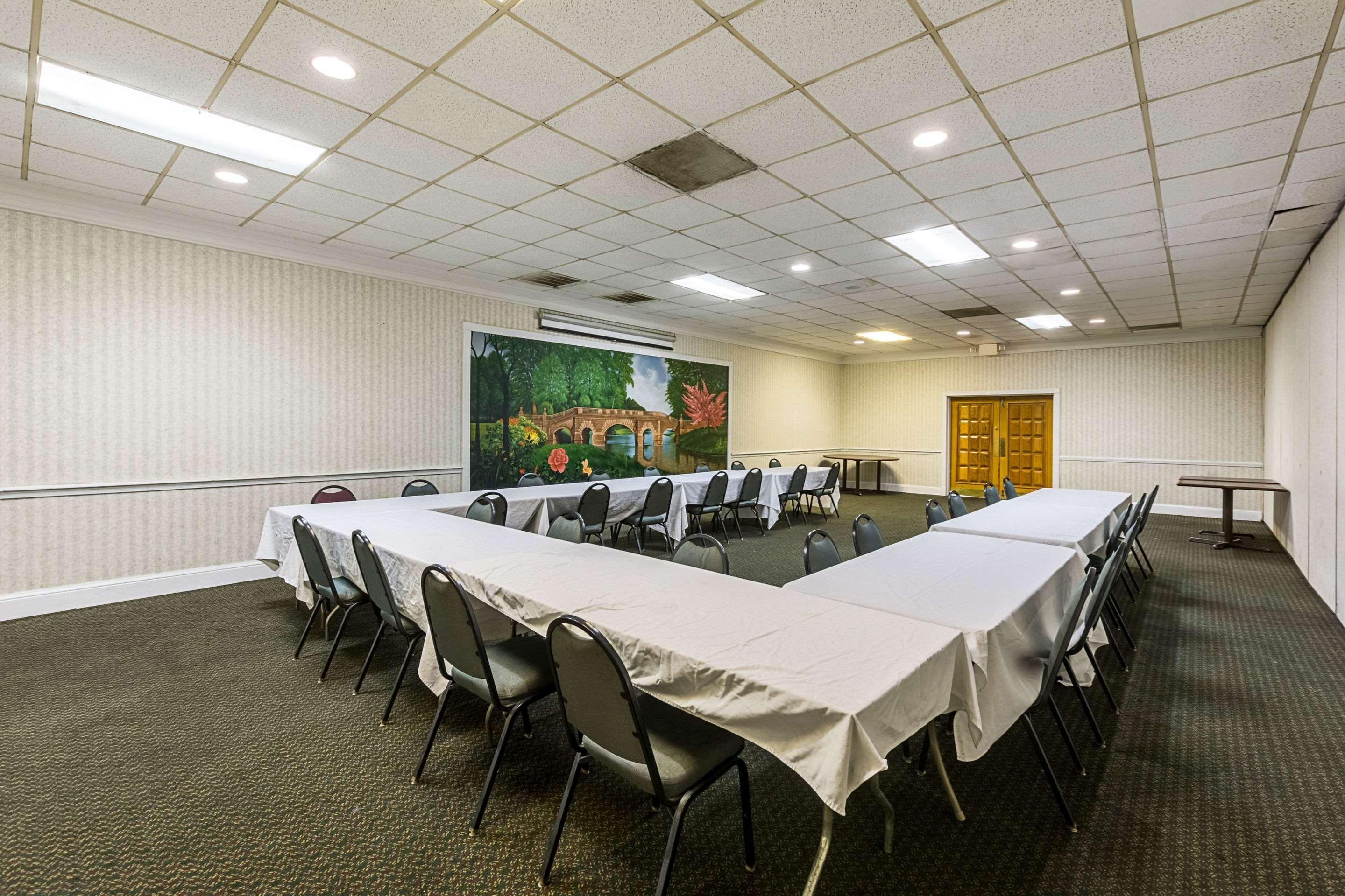 Orangeburg Inn & Suites Kültér fotó