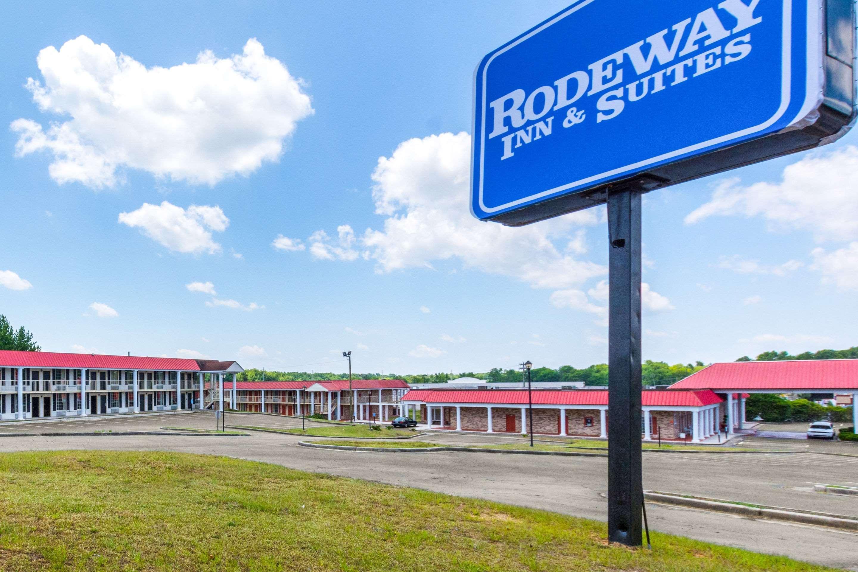 Orangeburg Inn & Suites Kültér fotó